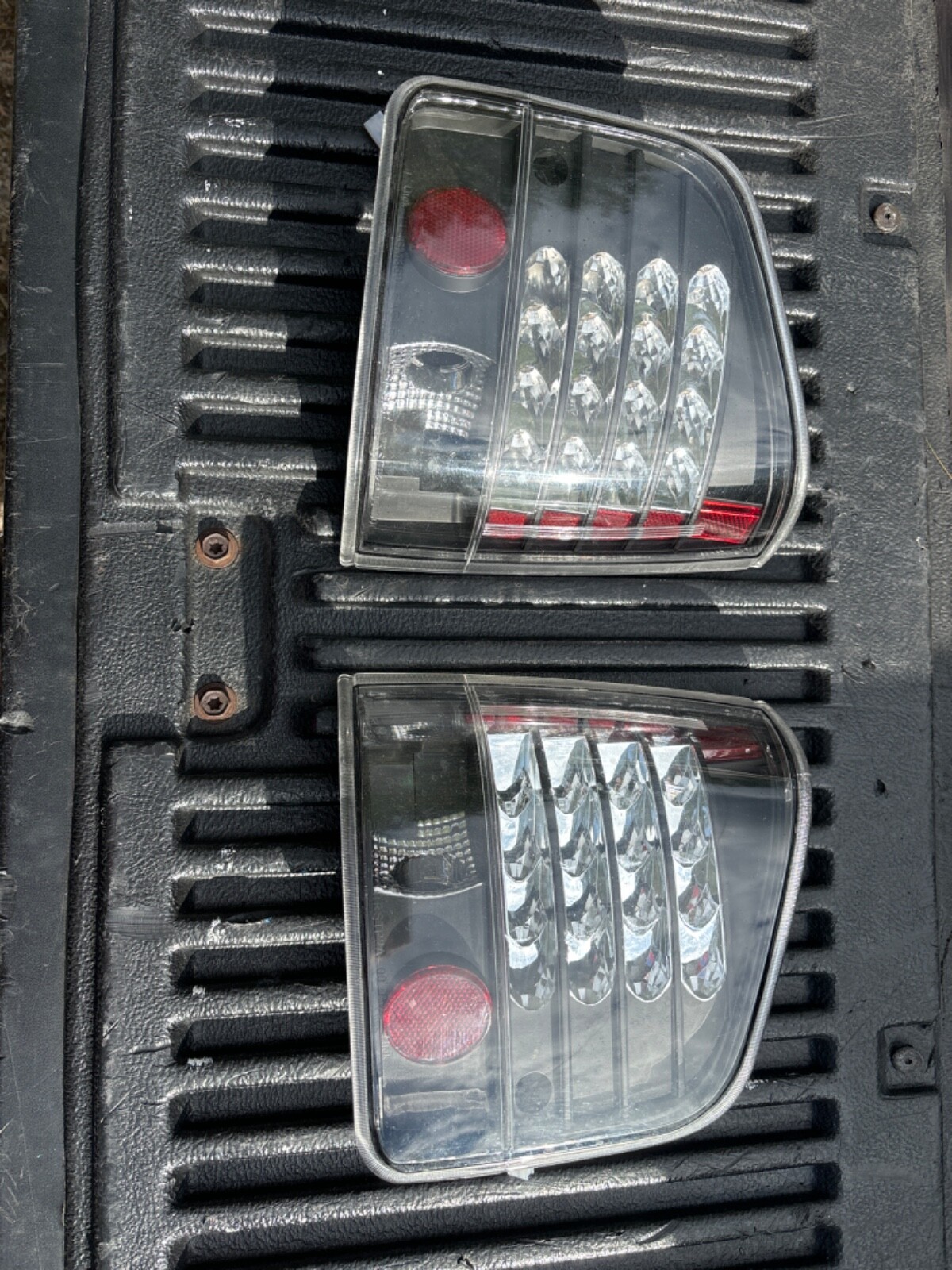 94-04 Chevy S10/GMC Sonoma Rear Aftermarket Taillight. Brand new never used 94-04 Chevy S10/GMC Sonoma Rear Aftermarket Taillight. Brand new never used