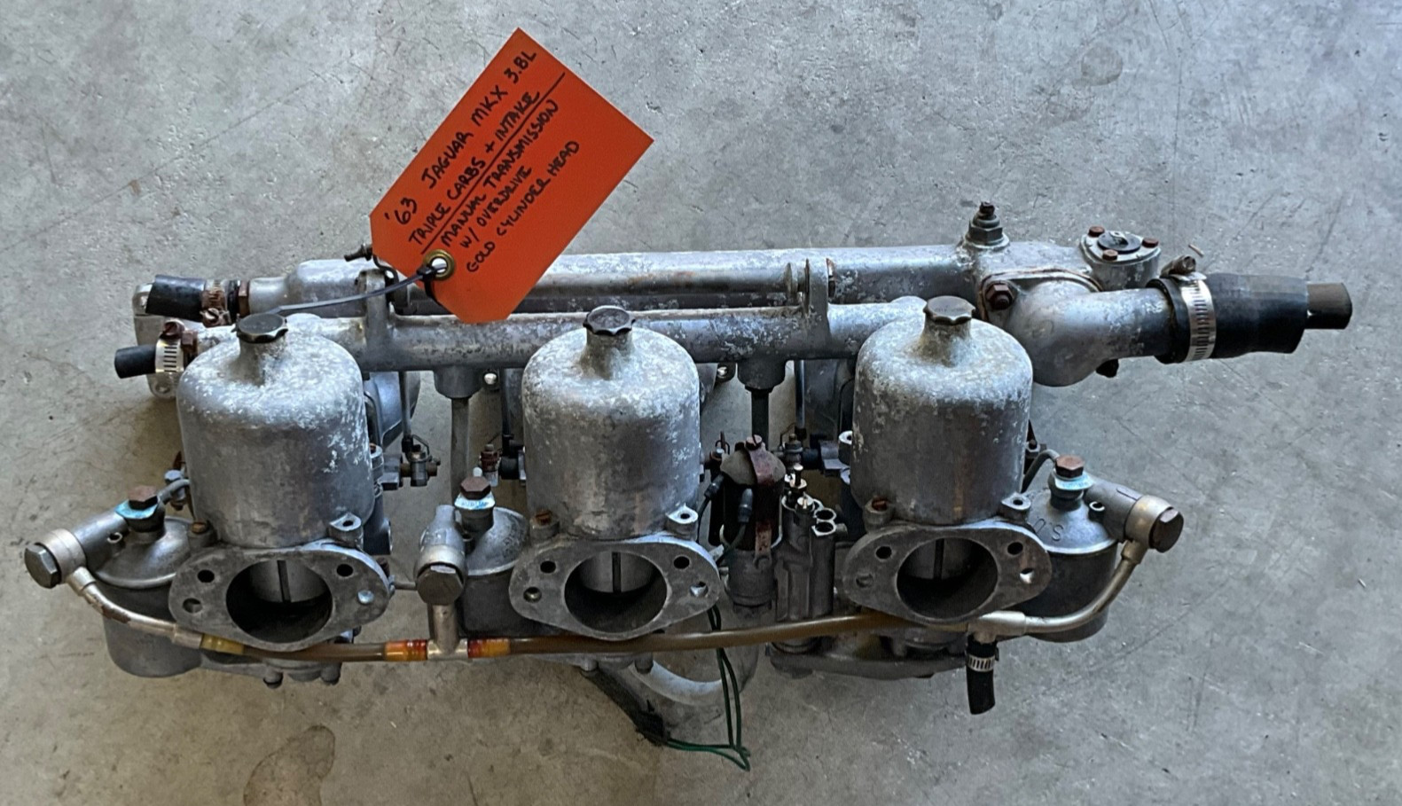1963 JAGUAR MKX 3.8L TRIPLE CARBS & INTAKE MANIFOLD, MANUAL TRANS, GOLD CYL, XO