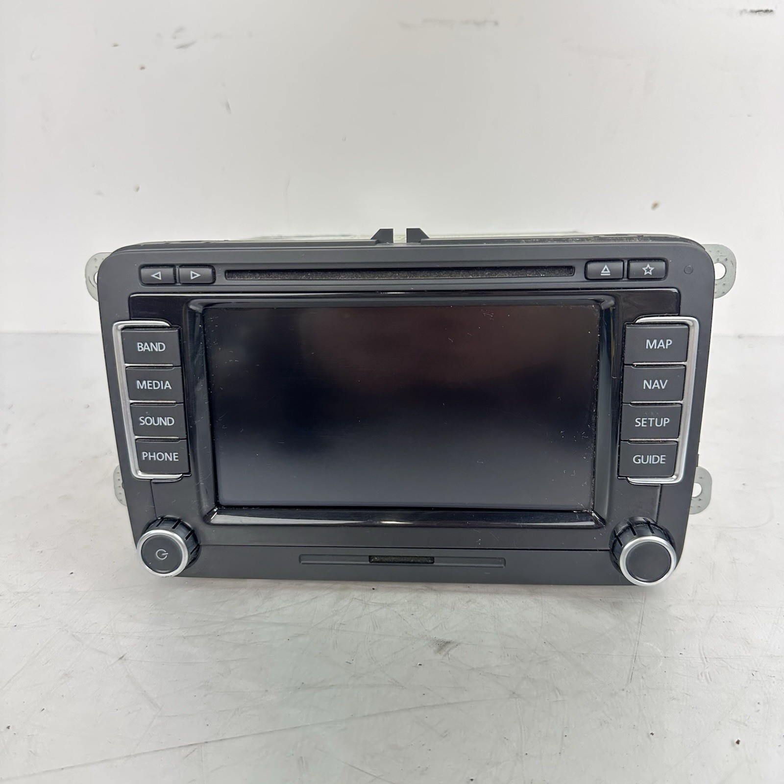 2010 2011 - 2015 VOLKSWAGEN EOS PASSAT Radio Navigation Unit AM-FM Tuner CD OEM 2010 2011 - 2015 VOLKSWAGEN EOS PASSAT Radio Navigation Unit AM-FM Tuner CD OEM