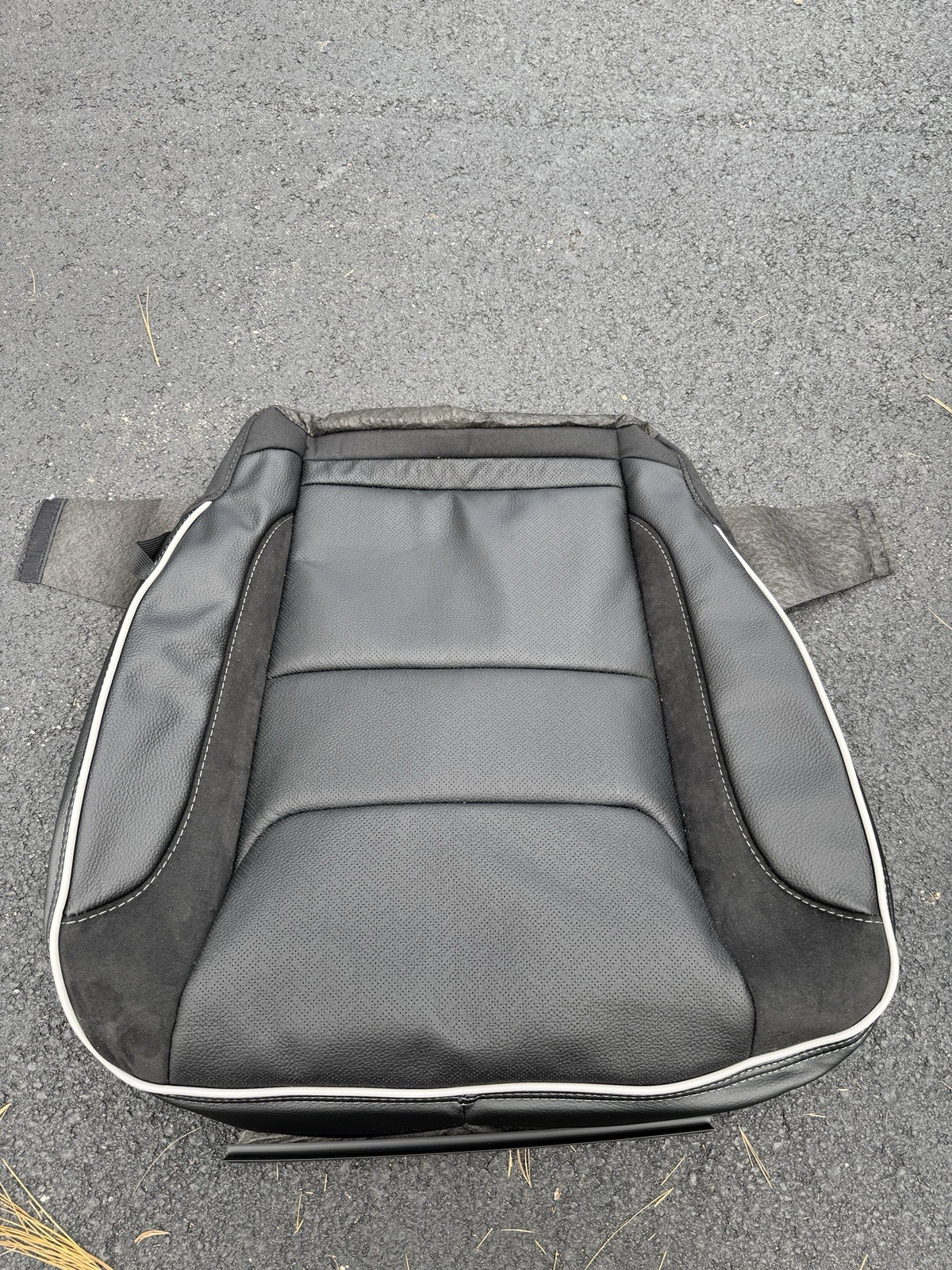NEW 2019-2026 RAM 1500 LARAMIE FRONT DRIVERS LEFT LOWER SEAT COVER LEATHER BLACK