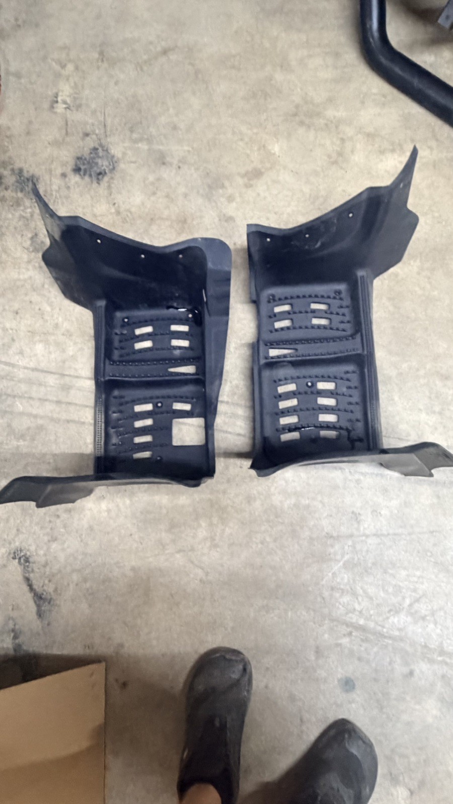 Very Nice 05-26 Polaris Phoenix 200 Left & Right Footwell Floorboard Set Pair