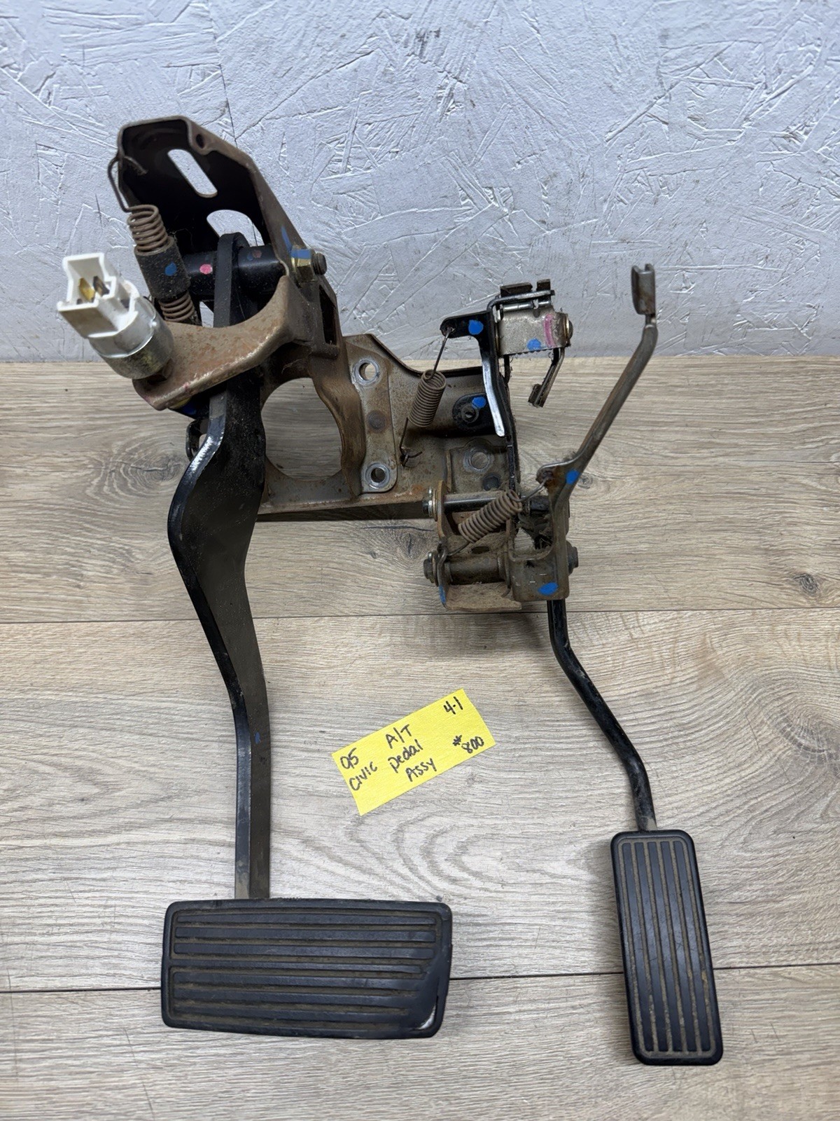 92 93 94 95 Honda Civic Gas Brake Pedal Assembly Automatic OEM Integra # 800 92 93 94 95 Honda Civic Gas Brake Pedal Assembly Automatic OEM Integra # 800