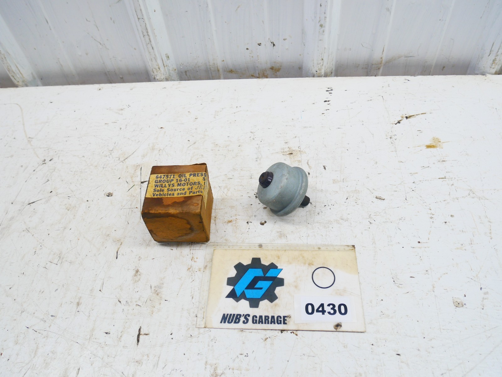 NOS Jeep Willys Truck Wagon Oil Pressure Sender 647571 NOS Jeep Willys Truck Wagon Oil Pressure Sender 647571