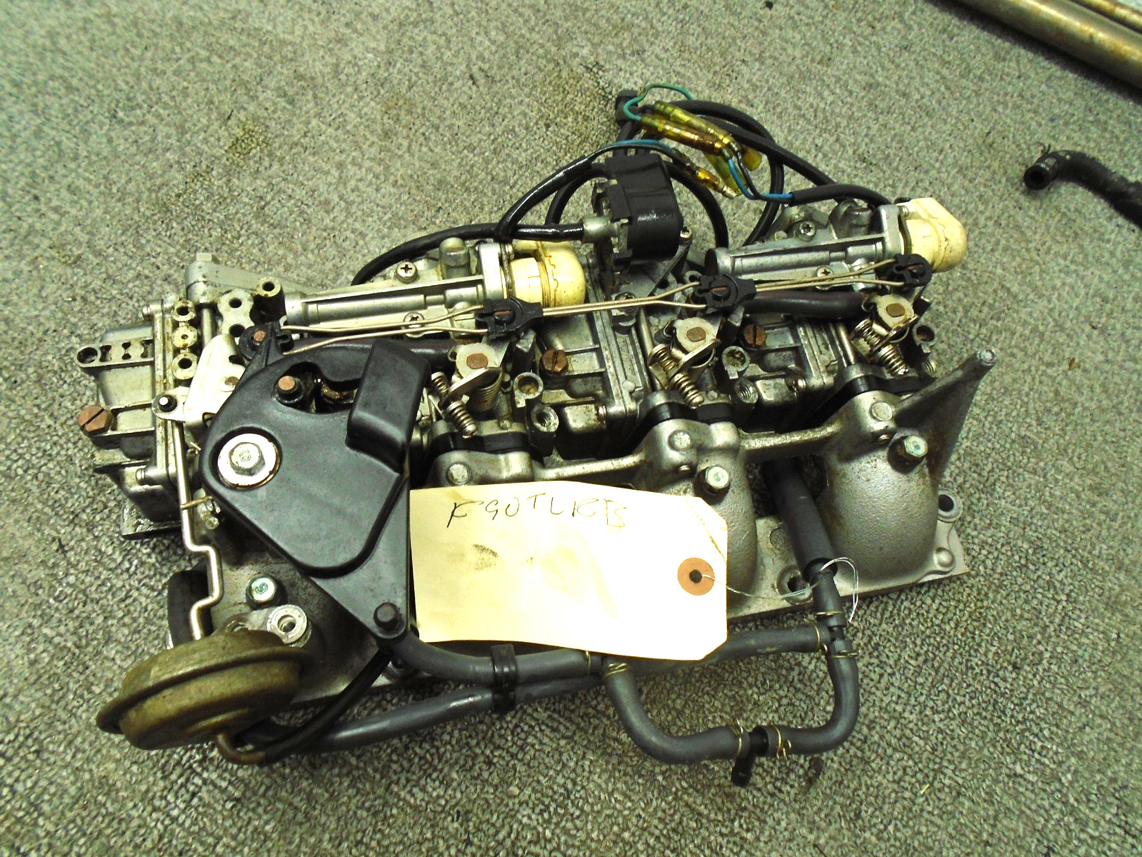 CARBURETOR SET W Manifold 1 67F-14901/02/03/04-31 YAMAHA OUTBOARD 2003-04 90 HP