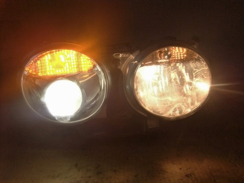 2004-09 JAGUAR VANDEN PLAS PASSENGER SIDE XENON/ HID HEADLIGHT 2004-09 JAGUAR VANDEN PLAS PASSENGER SIDE XENON/ HID HEADLIGHT