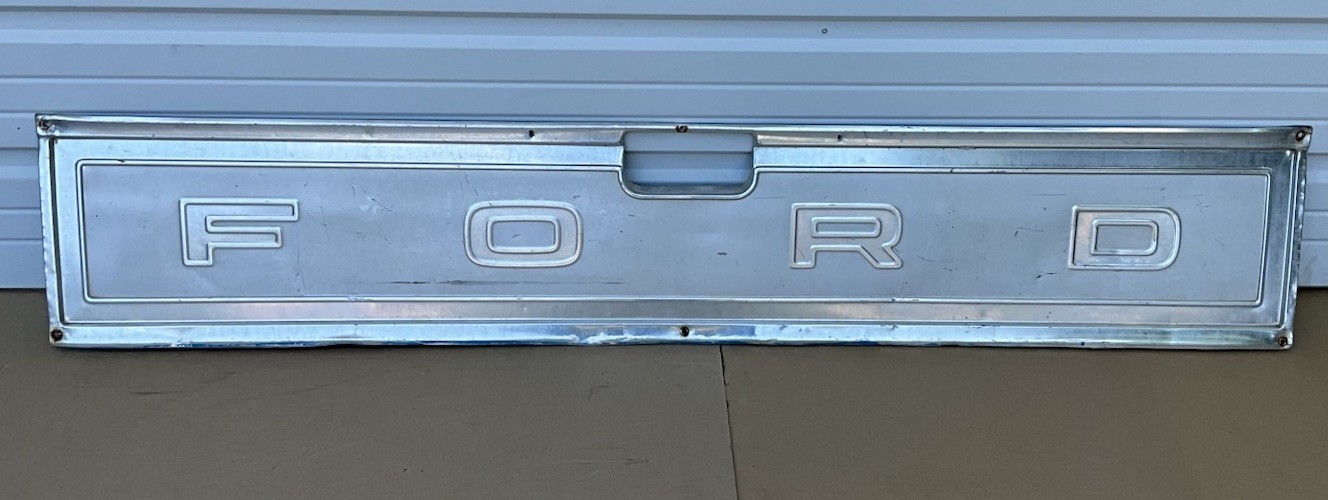 FOR RESTORE 1970-72 Ford Ranger Tailgate Panel Trim Insert Panel Trim Molding