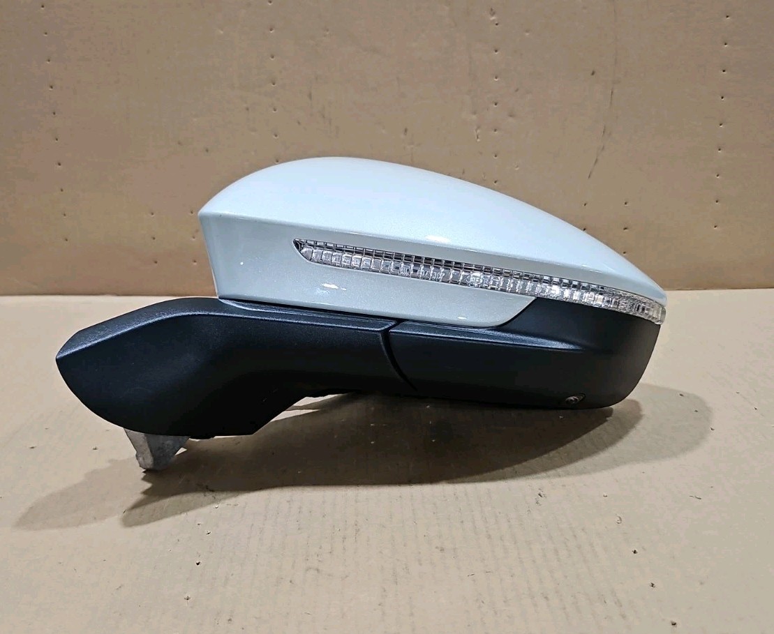 21-26 VOLKSWAGEN ID.4 OEM LH SIDE MIRROR HEATED W LANE ASSIST CAMERA 11K857501E