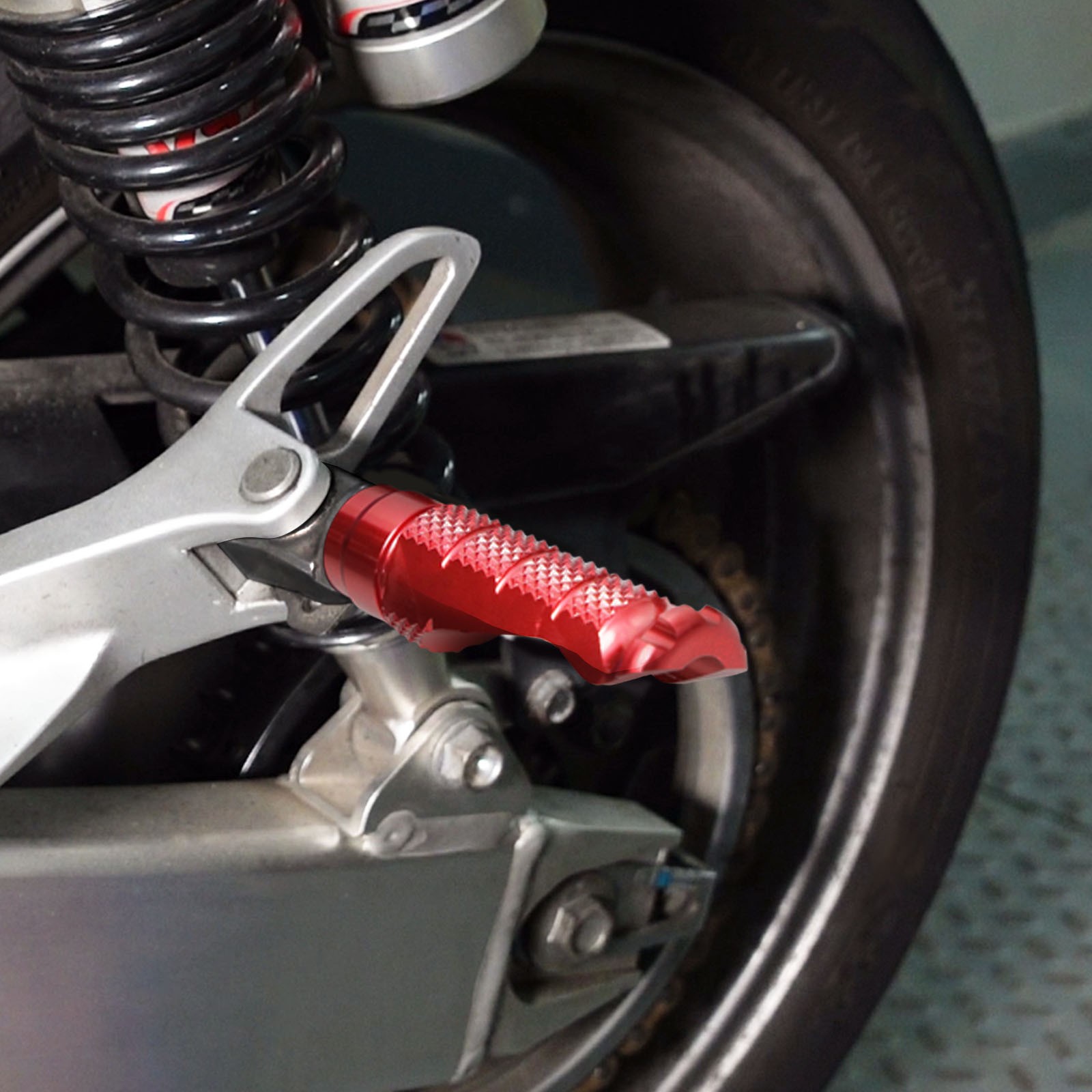 R-FIGHT Red Rear Foot Pegs For Honda NC750X 14 15 16 17 18 19 20 21 22