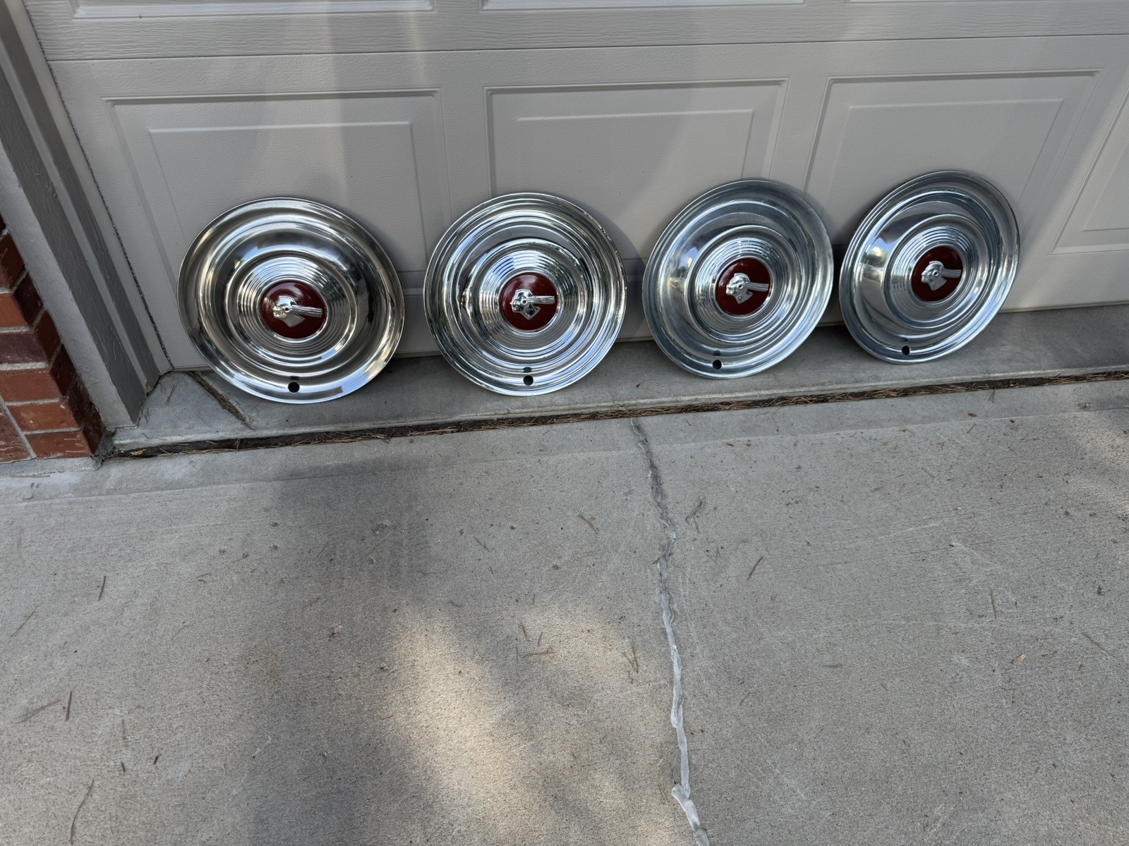 1951 Pontiac Chieftain Hubcaps Wheel Covers Set Of 4 1951 Pontiac Chieftain Hubcaps Wheel Covers Set Of 4