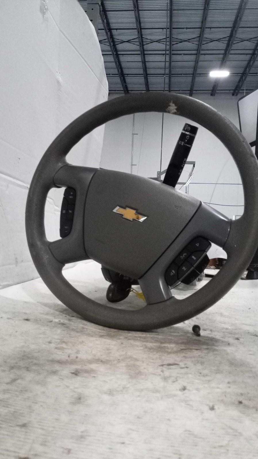 2017 Chevrolet Traverse OEM Used Steering Column Silver 112K Miles NJ25-19196