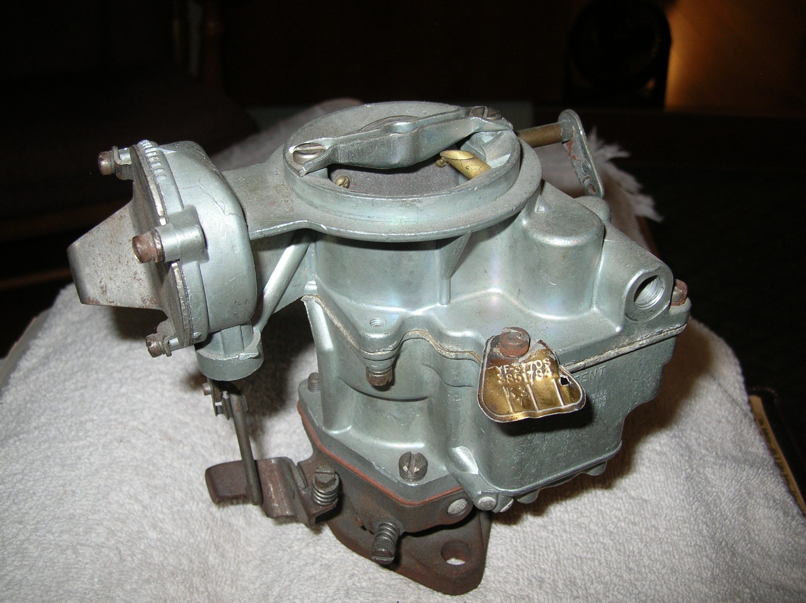 CARTER  1bbl YF CARBURETOR 63-67 CHEVROLET 194 cid NOVA 6cyl 230 PICKUP 250 GMC