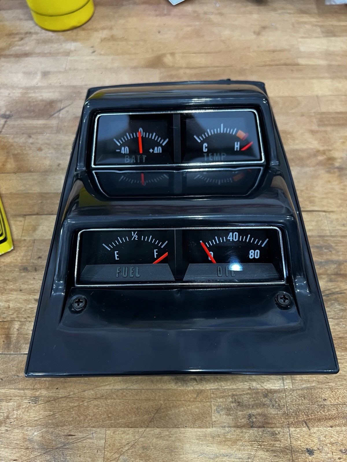 1968 -1969 Camaro SS Z28 1968 - 1974 Nova OER 3952636 Center Console Gauge Kit