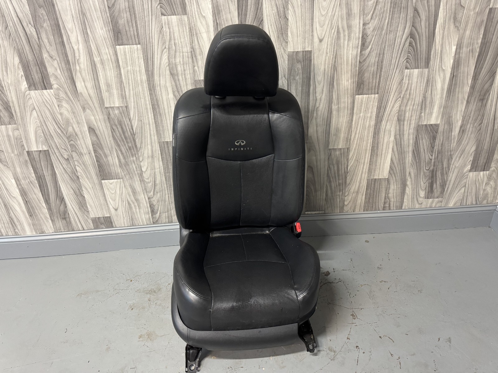 INFINITI M37 Q70 OEM FRONT RIGHT AUTOMATIC LEATHER SEAT CLIMATE CONTROL (11_19)
