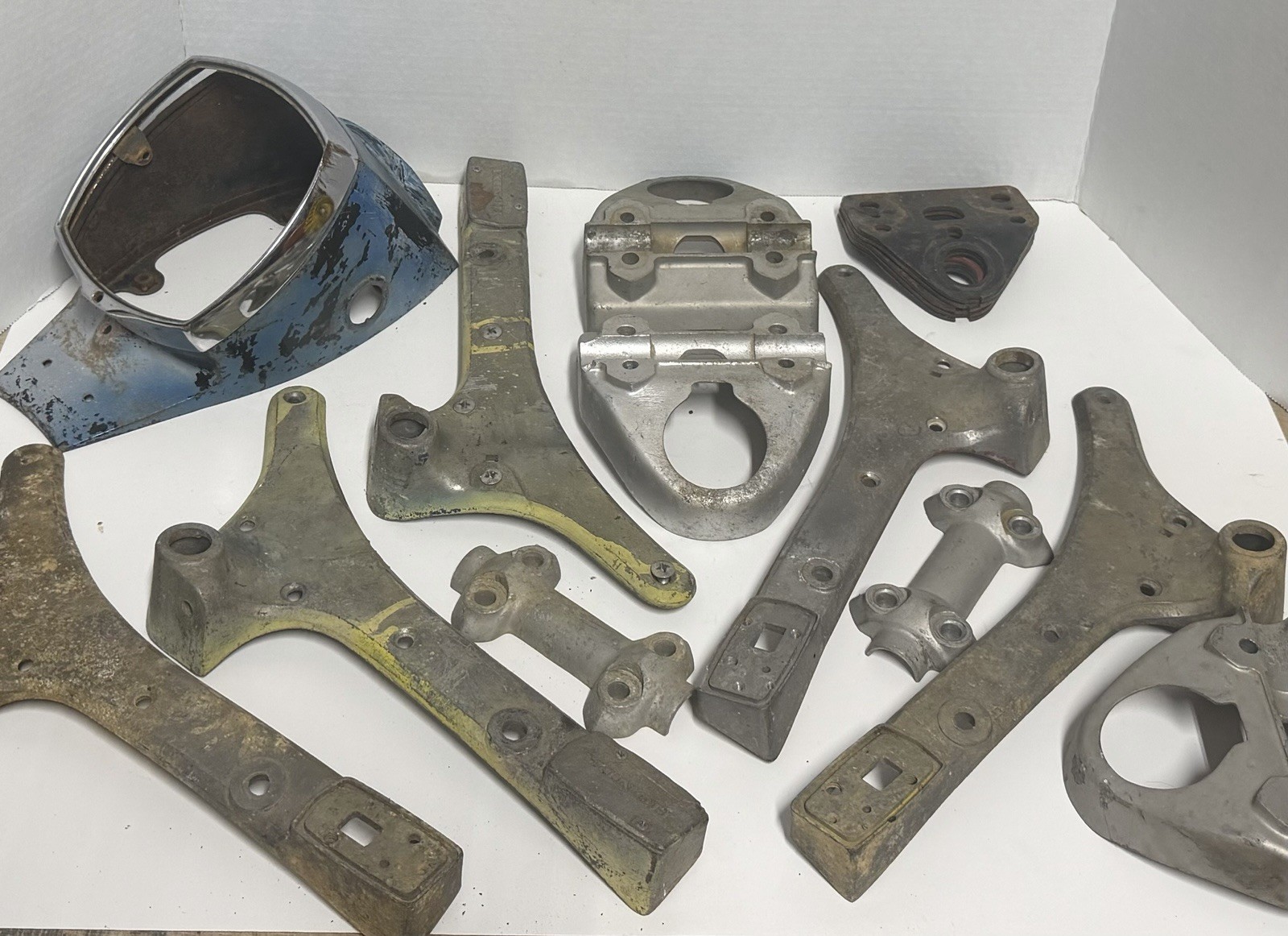 VTG Used Honda 305 Dream Parts Lot