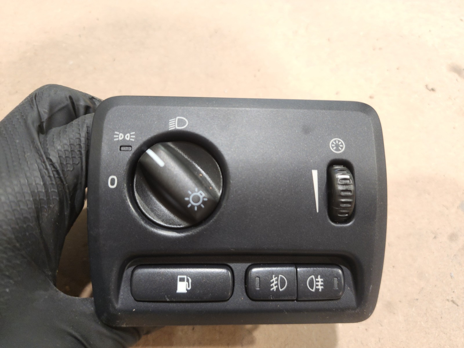 2004-2007 (2004) Volvo S60R V70R HEADLIGHT SWITCH DIMMER SWITCH FOG LIGHT 2004-2007 (2004) Volvo S60R V70R HEADLIGHT SWITCH DIMMER SWITCH FOG LIGHT