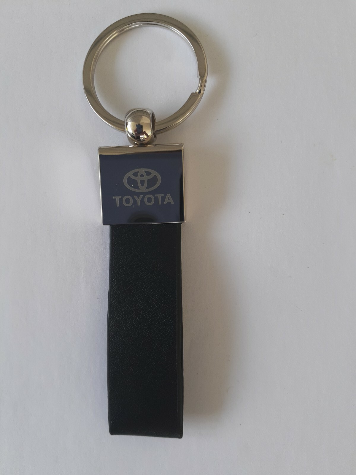 Black Leather Chrome Toyota \ Black Leather Chrome Toyota \