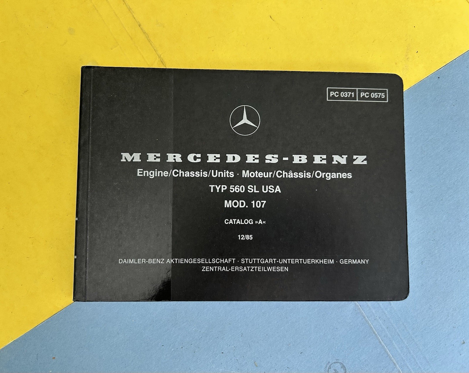 Vintage 1986 MERCEDES BENZ 560SL  R107 OWNER\'S PARTS CATALOG MANUAL USA Original