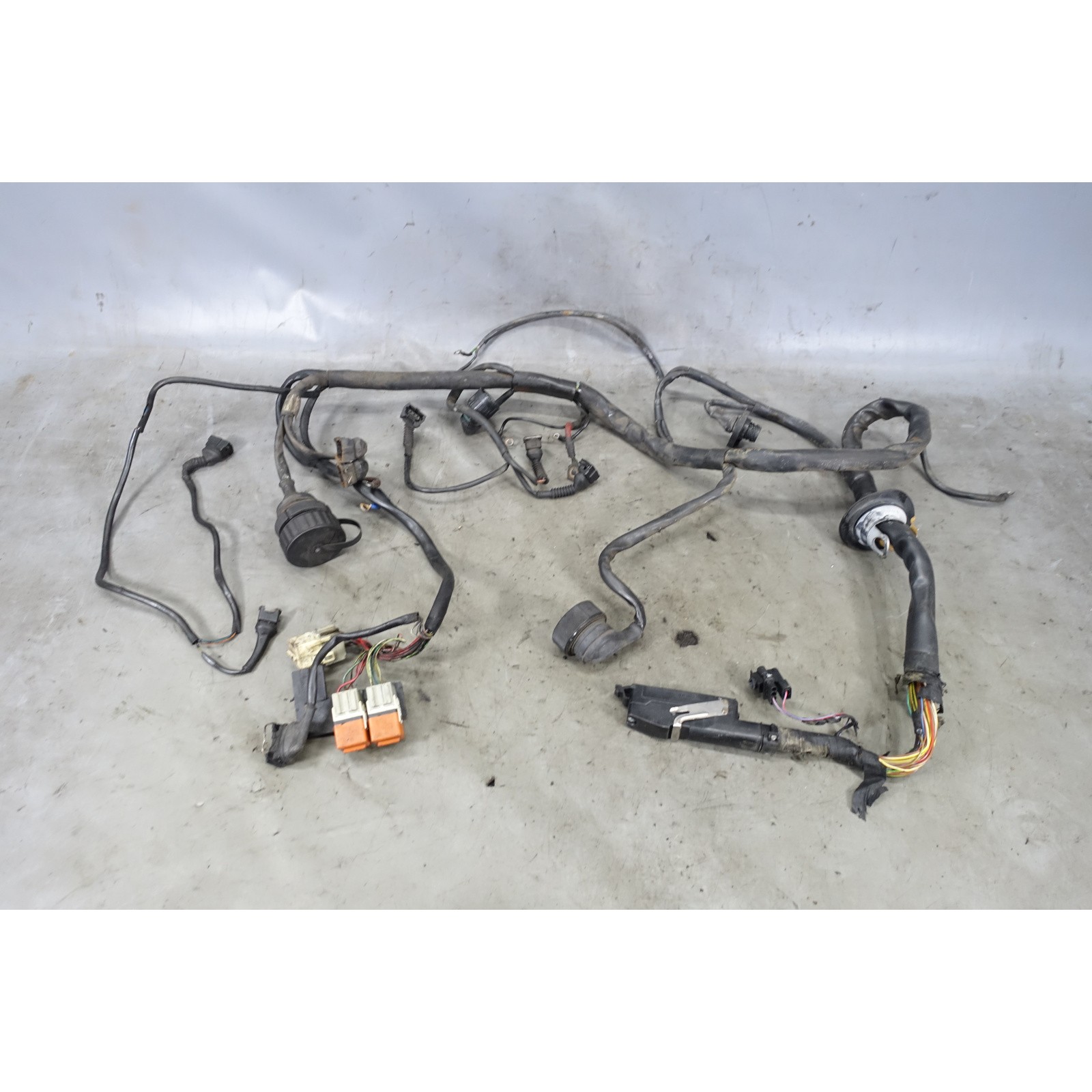 1989-1991 BMW E30 325ix AWD M20 Engine Wiring Harness Coupe Sedan OEM