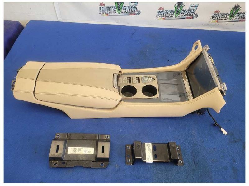 2012 Fisker Karma Sedan Hybrid Center Console Floor Tan A/T Switch 1959