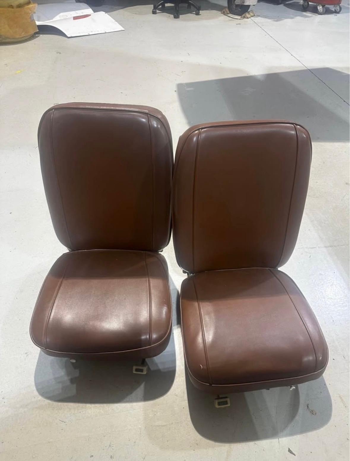 Cessna 150 Seats in Great Condition — with Tracks & Hinges
