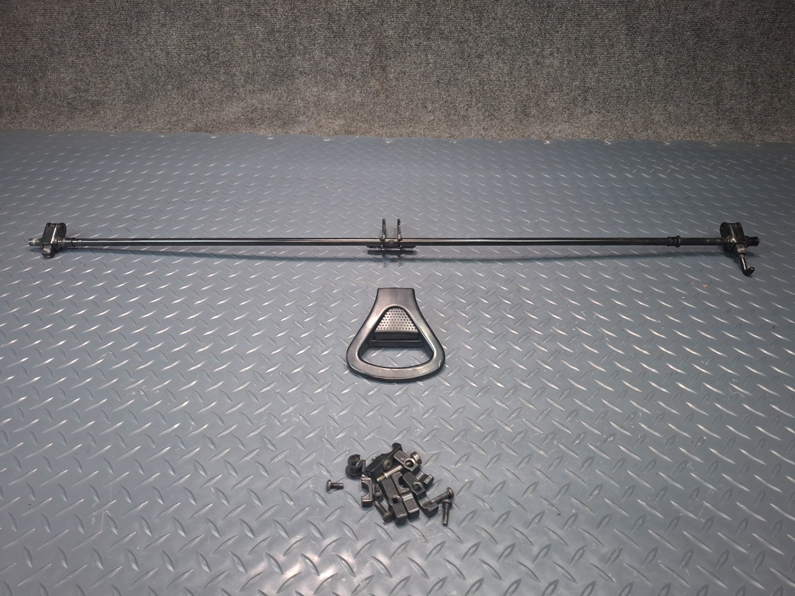 02-05 FORD THUNDERBIRD CONVERTIBLE SOFT ROOF TOP LATCH CLAMP HANDLE SET OEM