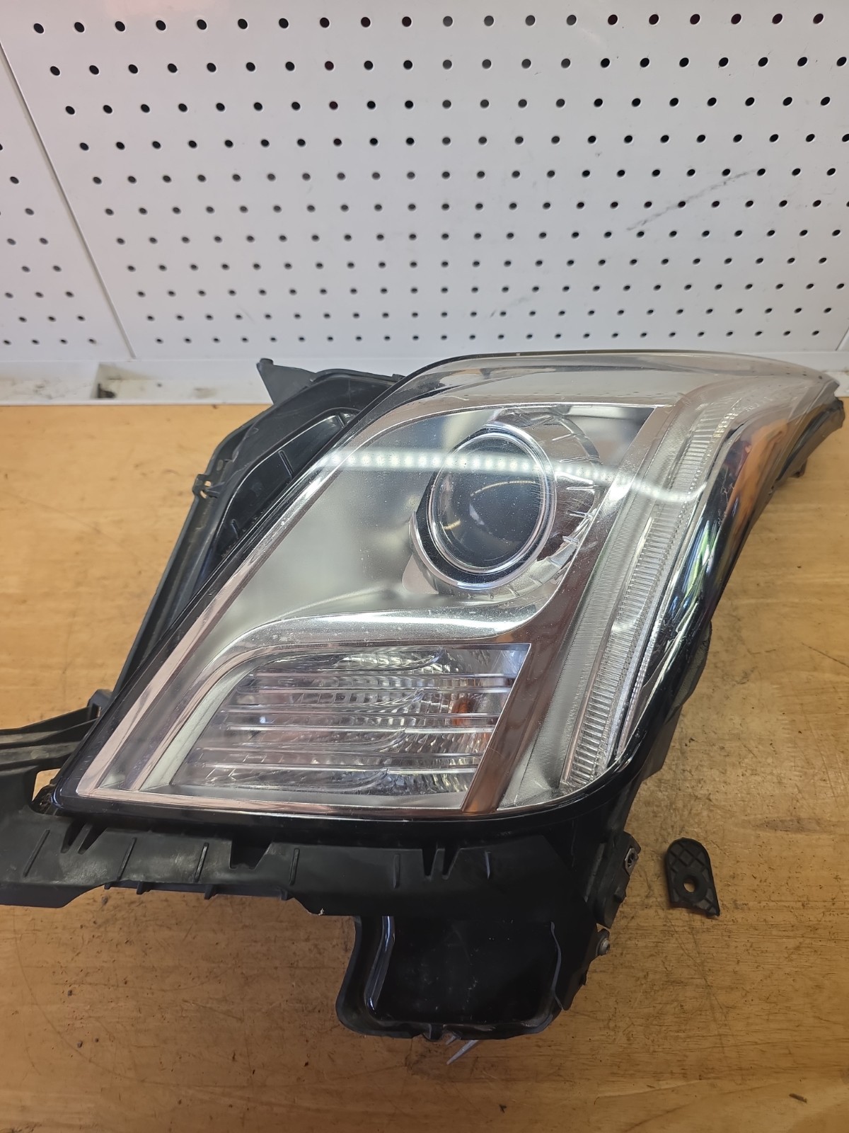 13-17 Cadillac XTS Left Driver HID Xenon AFS Headlight Lamp Assembly OEM 400E 13-17 Cadillac XTS Left Driver HID Xenon AFS Headlight Lamp Assembly OEM 400E