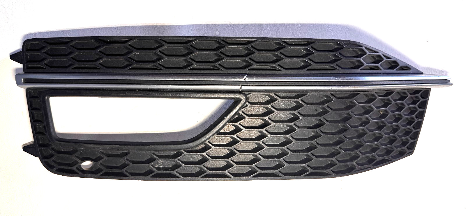 2013-2016 Audi S4 / S-Line OEM Left Lower Fog Grille 8K0807681L 2013-2016 Audi S4 / S-Line OEM Left Lower Fog Grille 8K0807681L