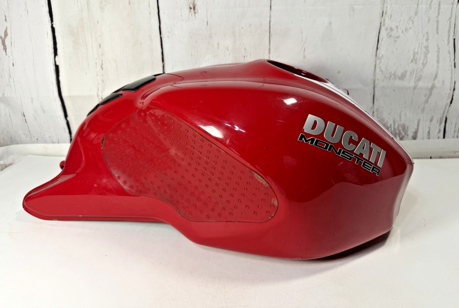 OEM DUCATI MONSTER 821S 821 GLOSSY RED GAS TANK (PARTS OR REPAIR)