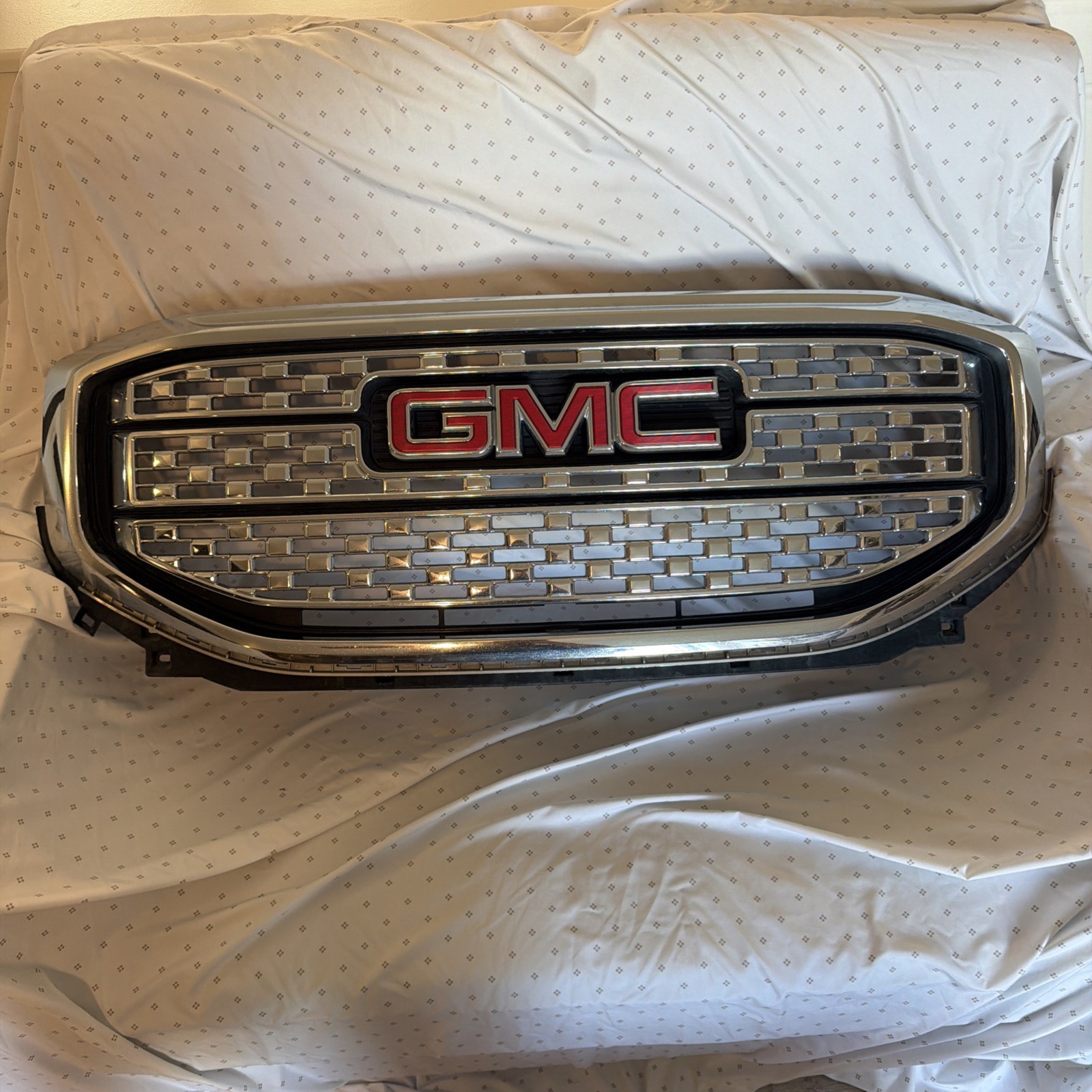 2017-2019 GMC Acadia Denali Front Bumper Grille OEM
