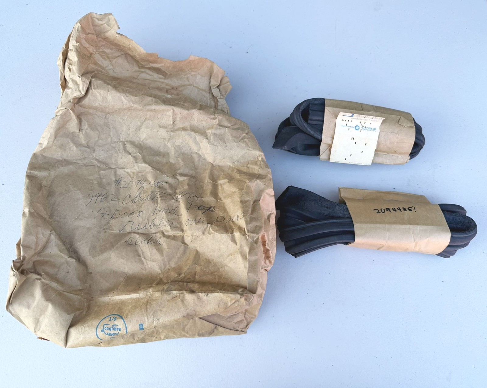 1960-64 MoPar NOS Roof Rail Gasket Full Size Chrysler 4 Door HT New Yorker Wagon 1960-64 MoPar NOS Roof Rail Gasket Full Size Chrysler 4 Door HT New Yorker Wagon