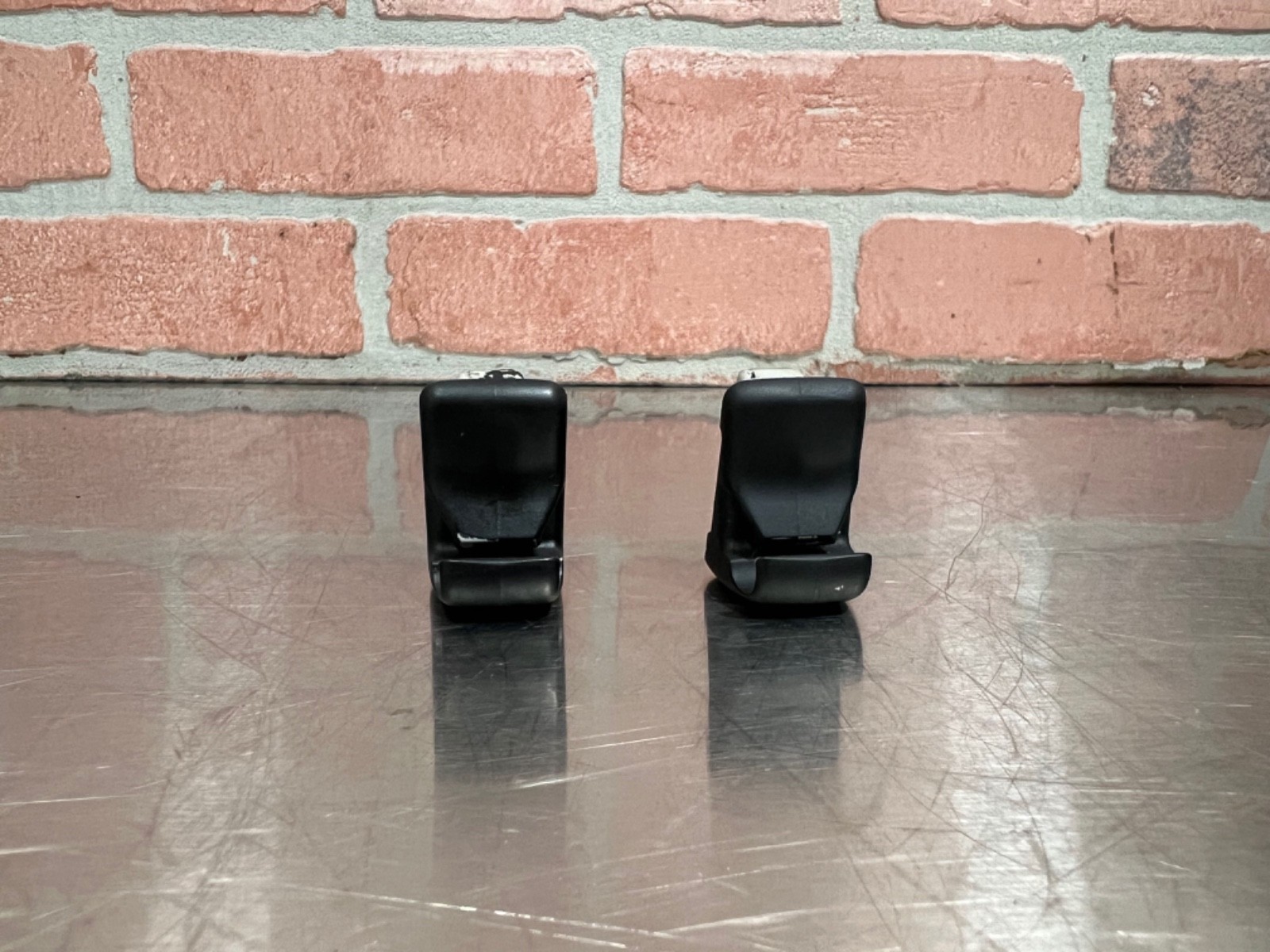 03-05 Mitsubishi Lancer Evolution Evo Sun Visor Clip Assembly Factory OEM PAIR 03-05 Mitsubishi Lancer Evolution Evo Sun Visor Clip Assembly Factory OEM PAIR
