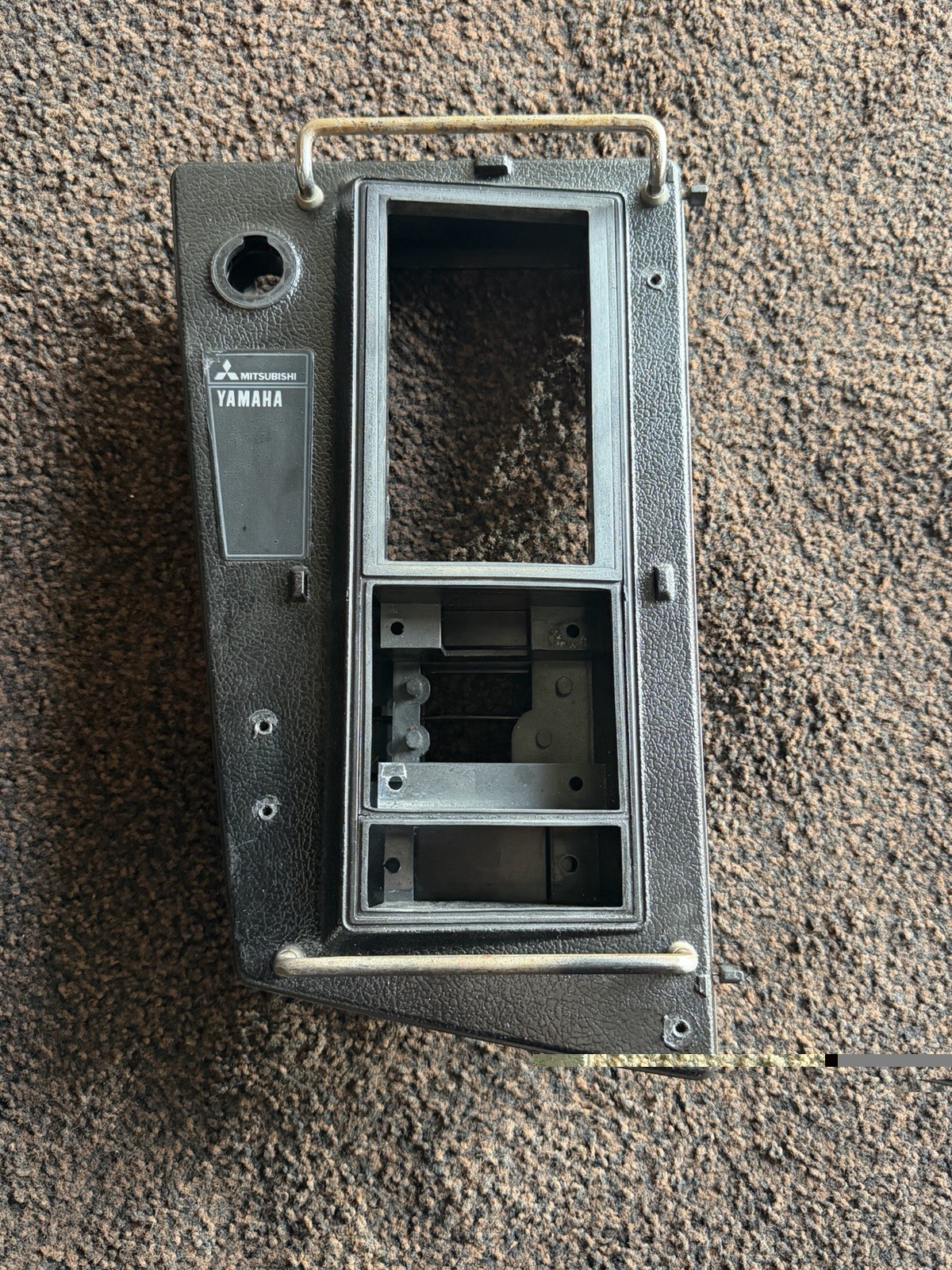 1986 yamaha venture royale xvz1300 Tape Deck And Radio Fairing Mount
