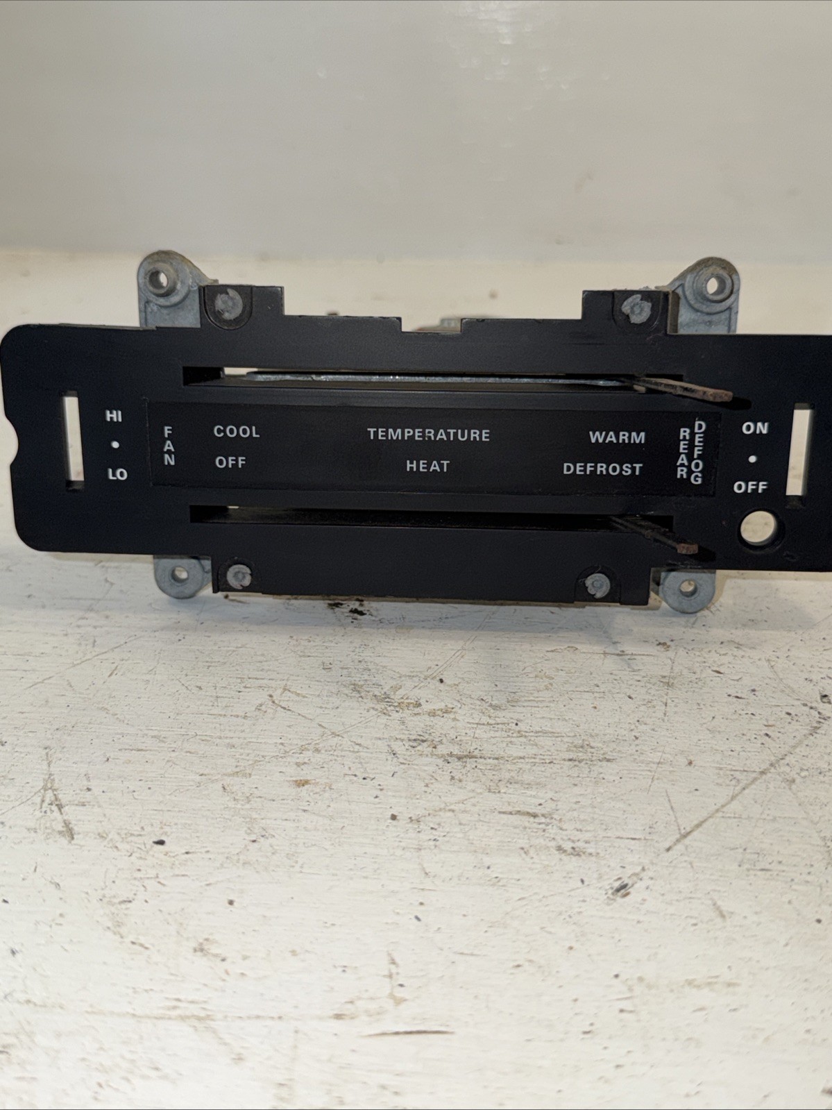 NOS OEM Ford D2OA-18532-AC F-Series 1973-79 Heater/AC Temp Control Assembly NEW NOS OEM Ford D2OA-18532-AC F-Series 1973-79 Heater/AC Temp Control Assembly NEW