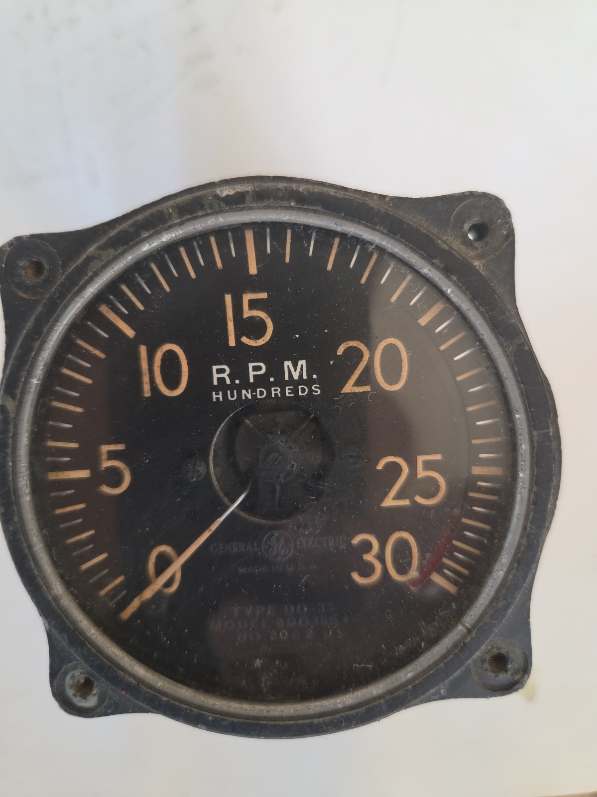 General Electric RPM Gauge, Type DO-35, 8D035  WWII Aircraft Gauge 