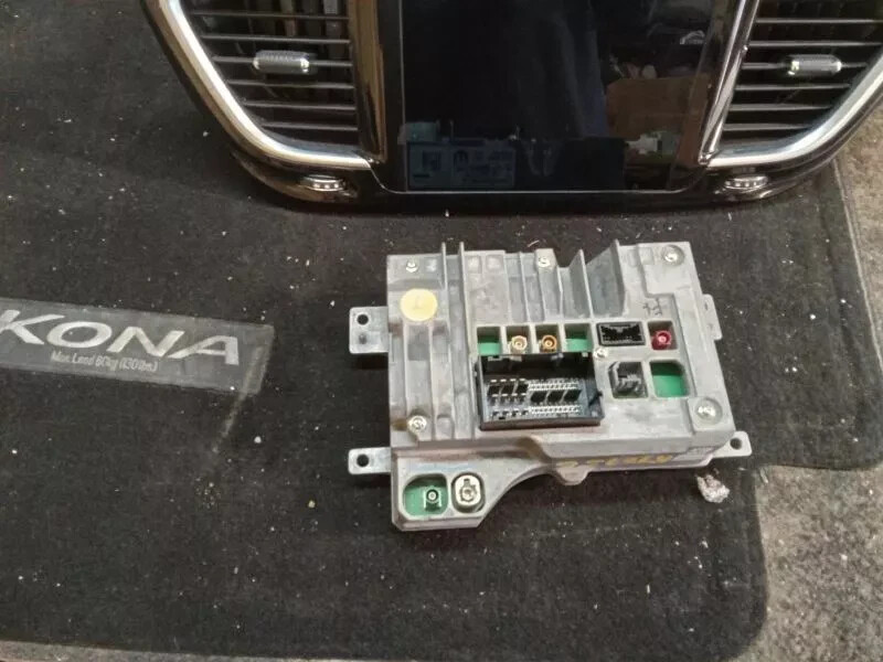 17- 22 chrysler pacifica navigation carplay