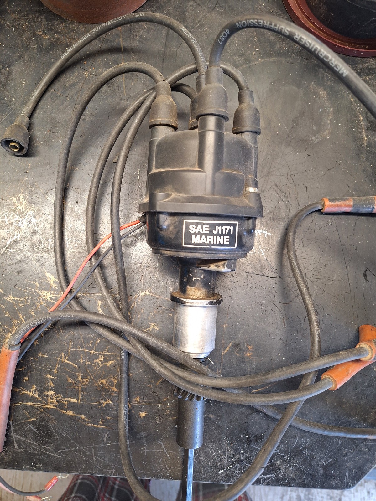 Mercruiser 4cyl 3.7L distributor Mercruiser 4cyl 3.7L distributor