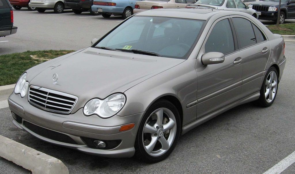 C32 ANG style Sideskirts/ Sill covers For Mercedes W203 00-04 Prefacelift T203