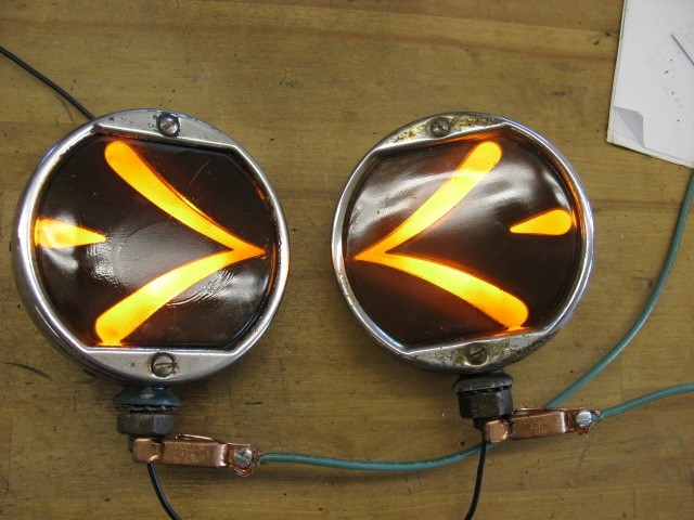 2 Vintage Sparton Teleoptic 12 Volt Turn Signal lights 2 Vintage Sparton Teleoptic 12 Volt Turn Signal lights