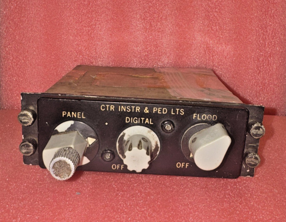 Douglas Light Control Assembly- 5956888-507  Instrument & PEDESTAL LIGHT     rb