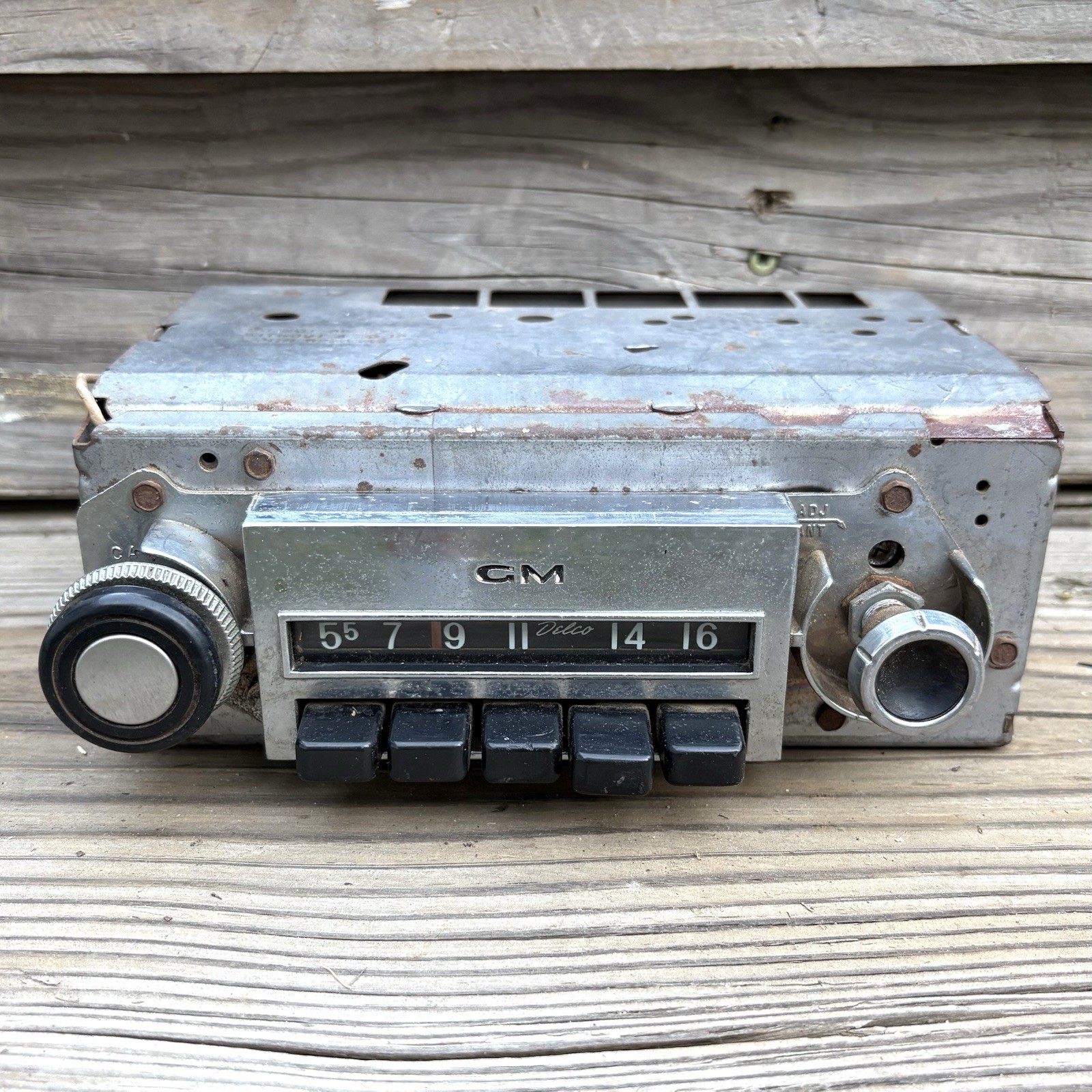 1967-1972 GM Chevy C10 C20 C30 Blazer Suburban GMC Truck Factory Delco AM Radio 1967-1972 GM Chevy C10 C20 C30 Blazer Suburban GMC Truck Factory Delco AM Radio