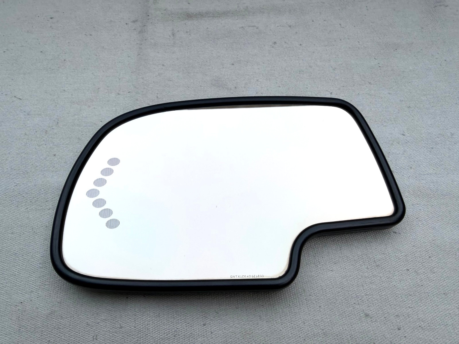 2003-2006 Escalade Yukon Tahoe Left Driver Auto Dim Signal Side Mirror Glass OEM 2003-2006 Escalade Yukon Tahoe Left Driver Auto Dim Signal Side Mirror Glass OEM