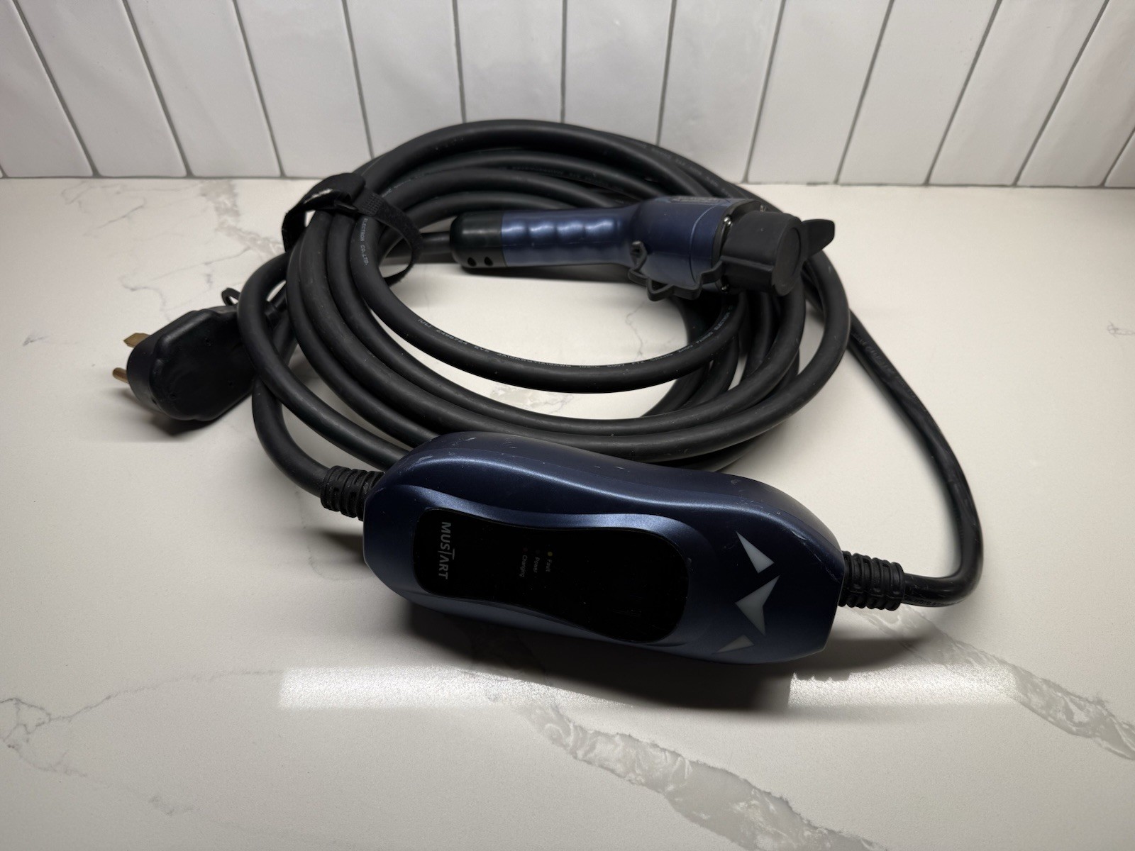 Mustart Level 2 EV Charger MT-EV40-CT - 26A - 100-240V IP67 - Untested