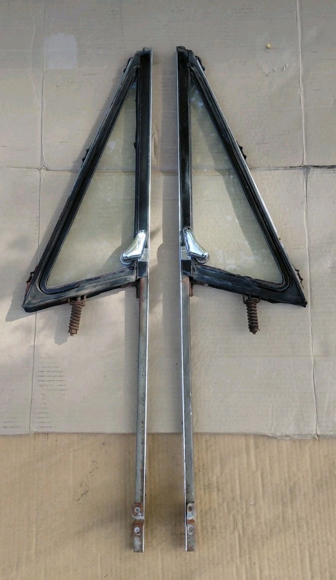 1968-1972 CHEVY TRUCK OEM VENT WING WINDOW ASSEMBLIES LH RH C10 K10 C20 CORES 1968-1972 CHEVY TRUCK OEM VENT WING WINDOW ASSEMBLIES LH RH C10 K10 C20 CORES