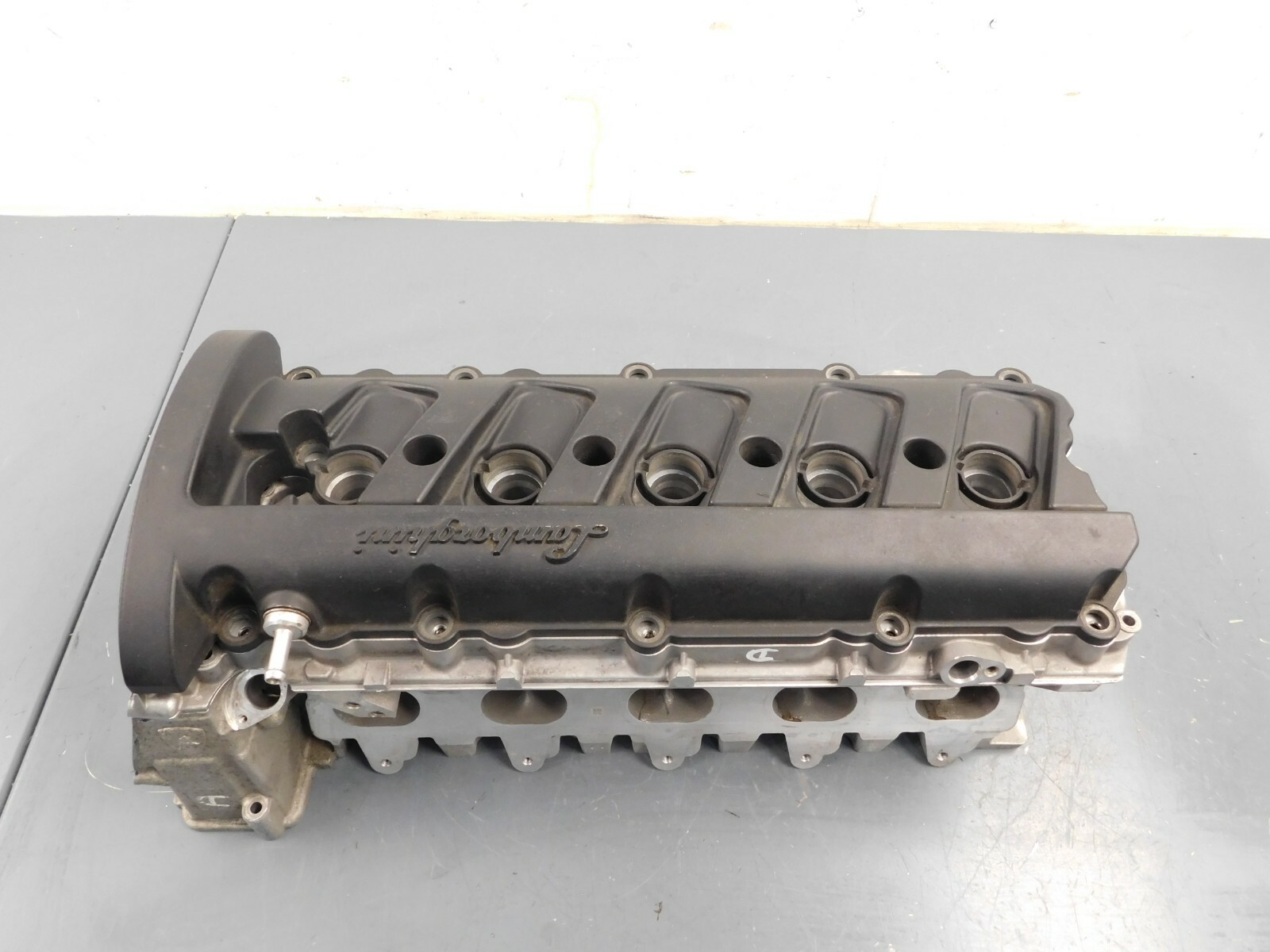 2007 06 08 Lamborghini Gallardo 5.0L V10 UGR Left Cylinder Head 6-10 #0007 Q8-2