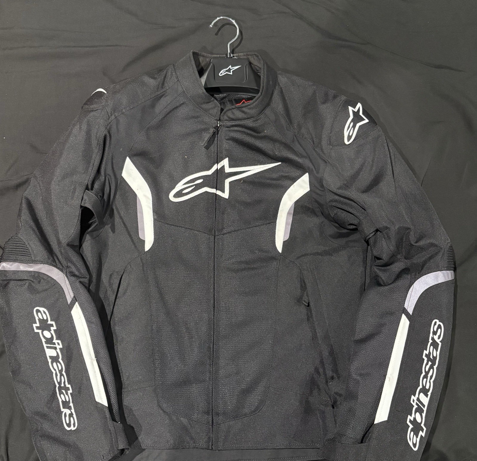 Alpine Star AST V2 Motorcycle Jacket Size XL Black White