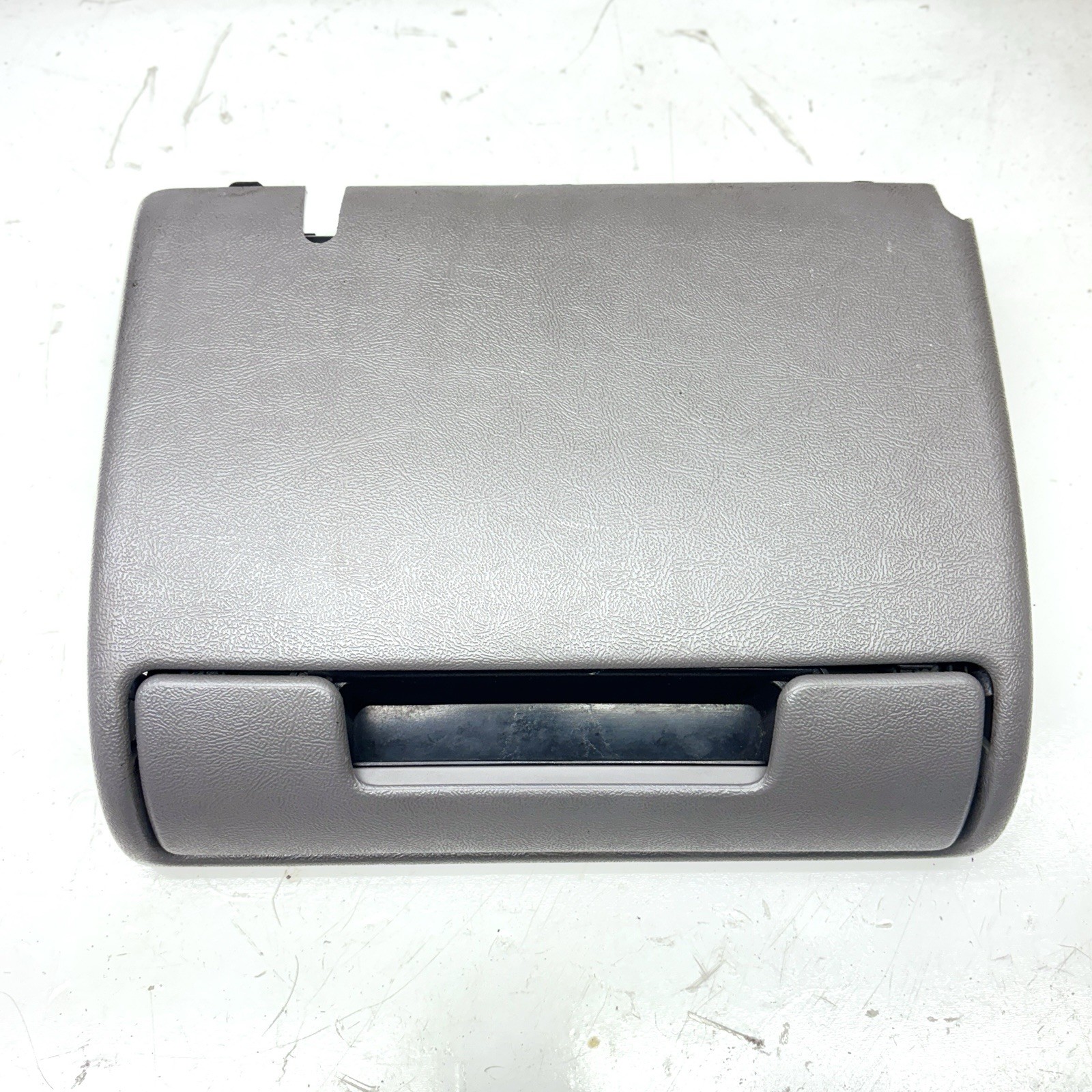 88-94 1988-1994 Silverado Sierra C/K Gray Pull-Out Dash Cup Holder OEM 88-94 1988-1994 Silverado Sierra C/K Gray Pull-Out Dash Cup Holder OEM