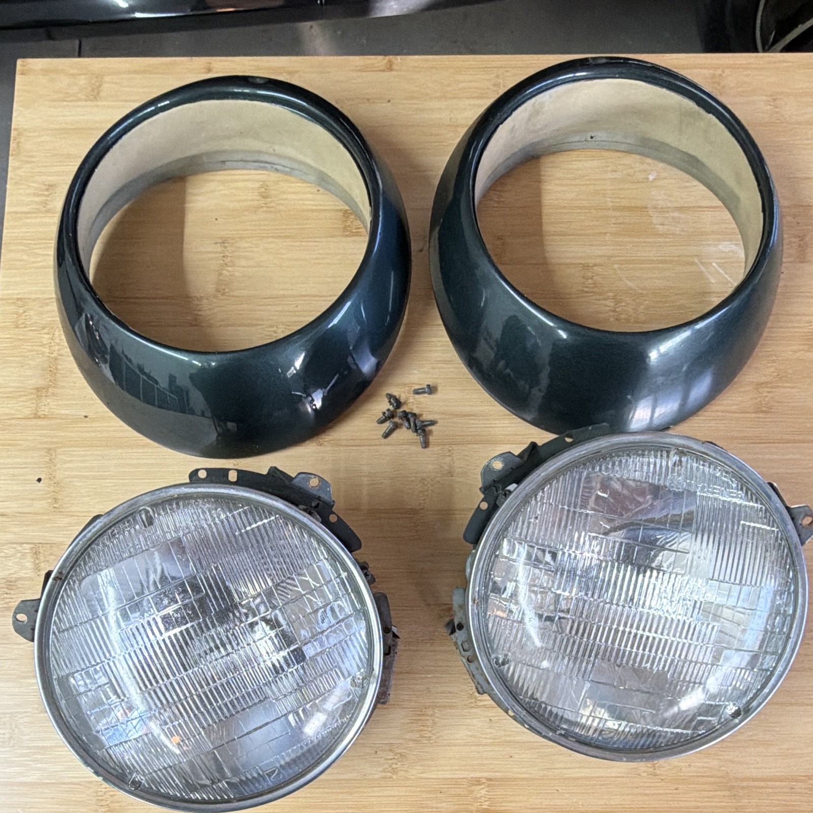 Porsche 911 SC 1974-89 OEM Headlight Assemblies Pair w/ Sugar Scoops