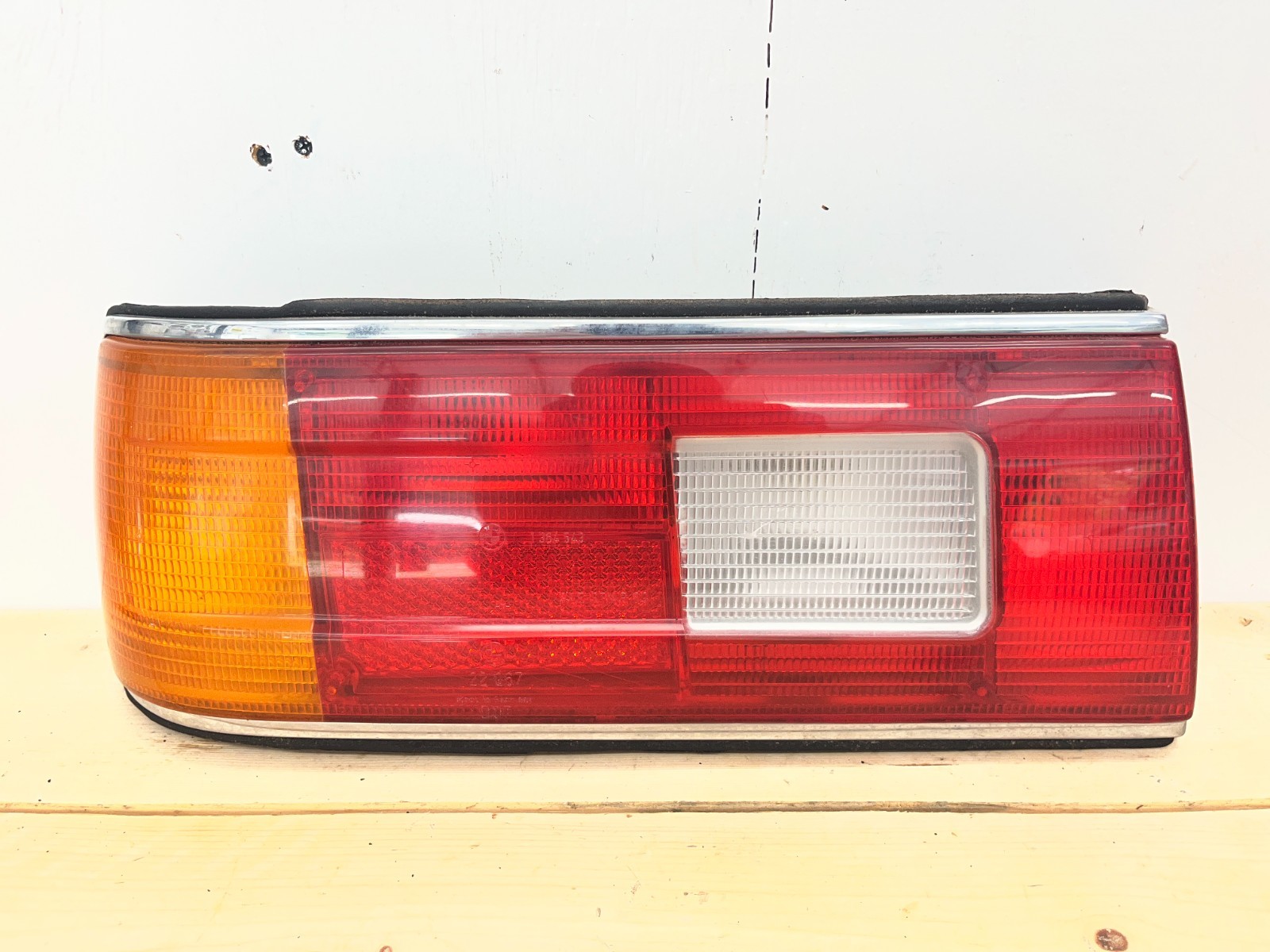 77-87 BMW 7 Series E23 LEFT DRIVER SIDE Tail Light 1364543 OEM GREAT CONDITION