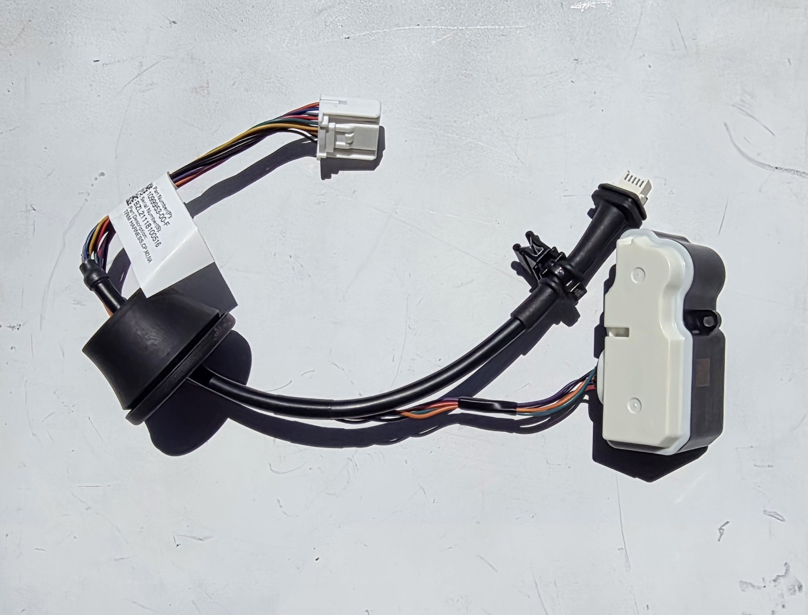 17-23 Tesla Model 3 Charge Port Door Actuator Gen 3 OEM 1084856-00-G