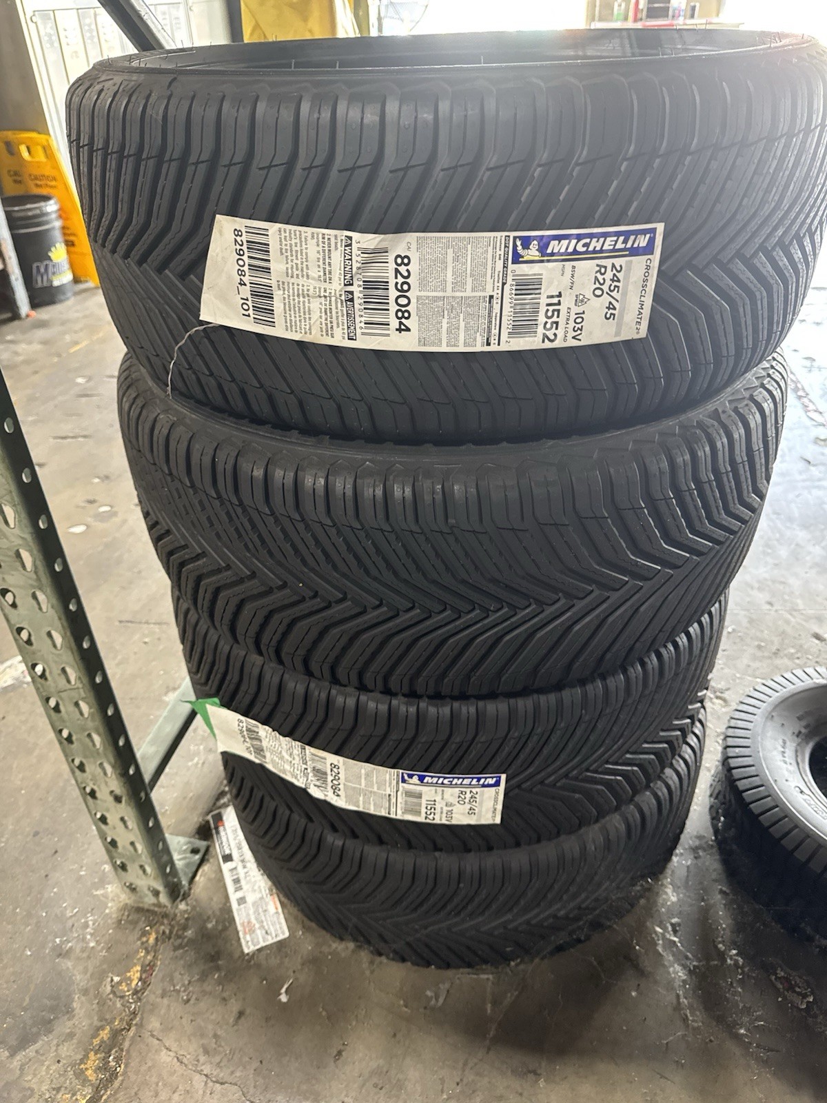 New 245/45R20 Michelin CrossClimate 2 103V New 245/45R20 Michelin CrossClimate 2 103V